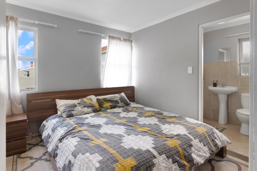 2 Bedroom Property for Sale in Whispering Pines Western Cape